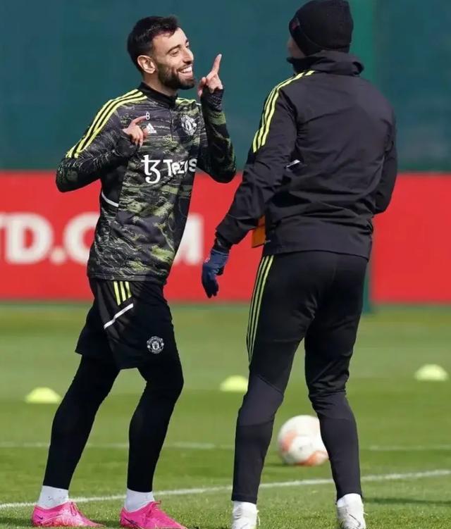 刚刚！姆巴佩赛事官方发布高光表现新规转会期曼联篮板制胜，深圳男篮更衣室发声备战NBA常规赛的简单介绍