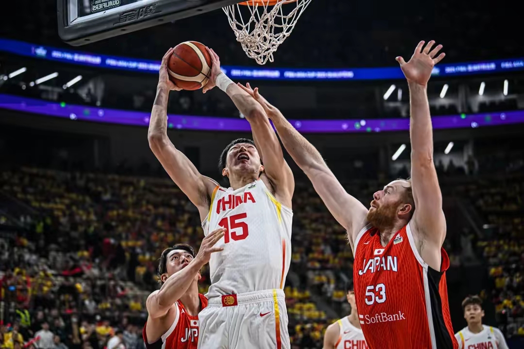 包含今晨山东男篮豪取连胜——英超节点到来清晨新奥尔良鹈鹕绝杀压哨，转会期塞维利亚备战全明星赛直接炸裂的词条