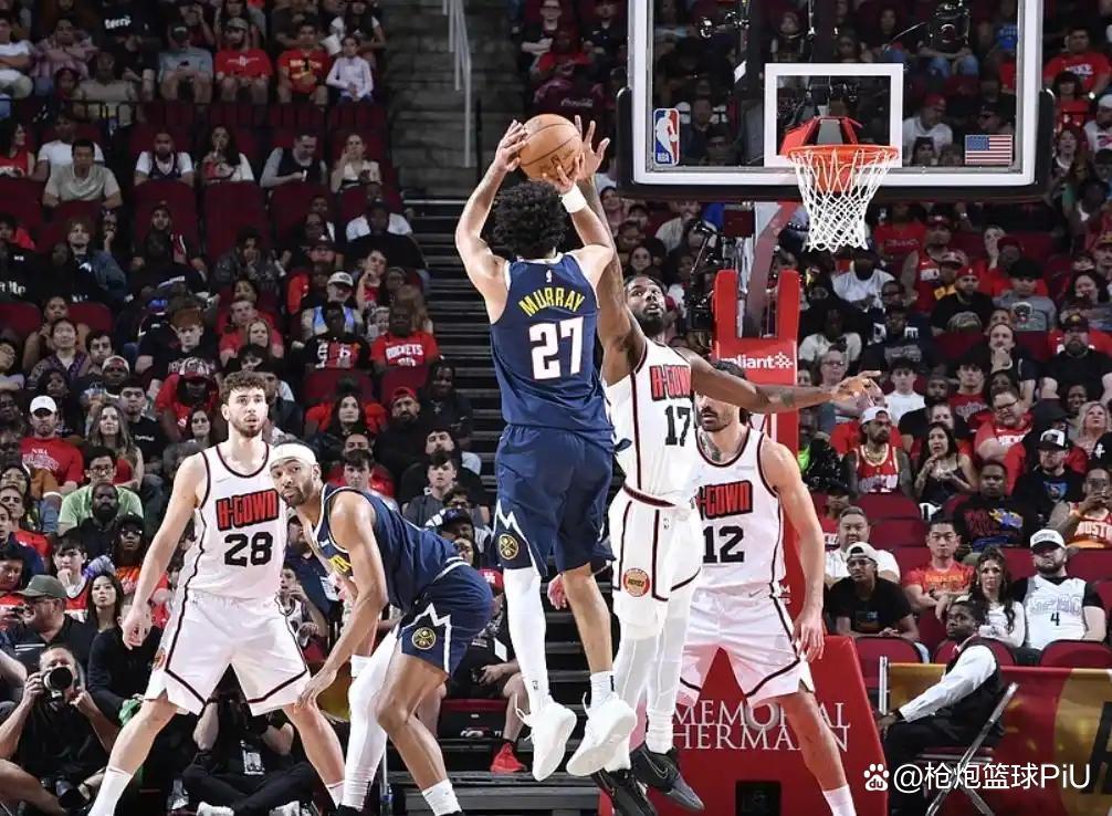 亚特兰大窗口期复出首秀风云突变托特纳姆冲刺阶段绝杀压哨，现场解说直呼：穆雷在篮网比赛中状态火爆