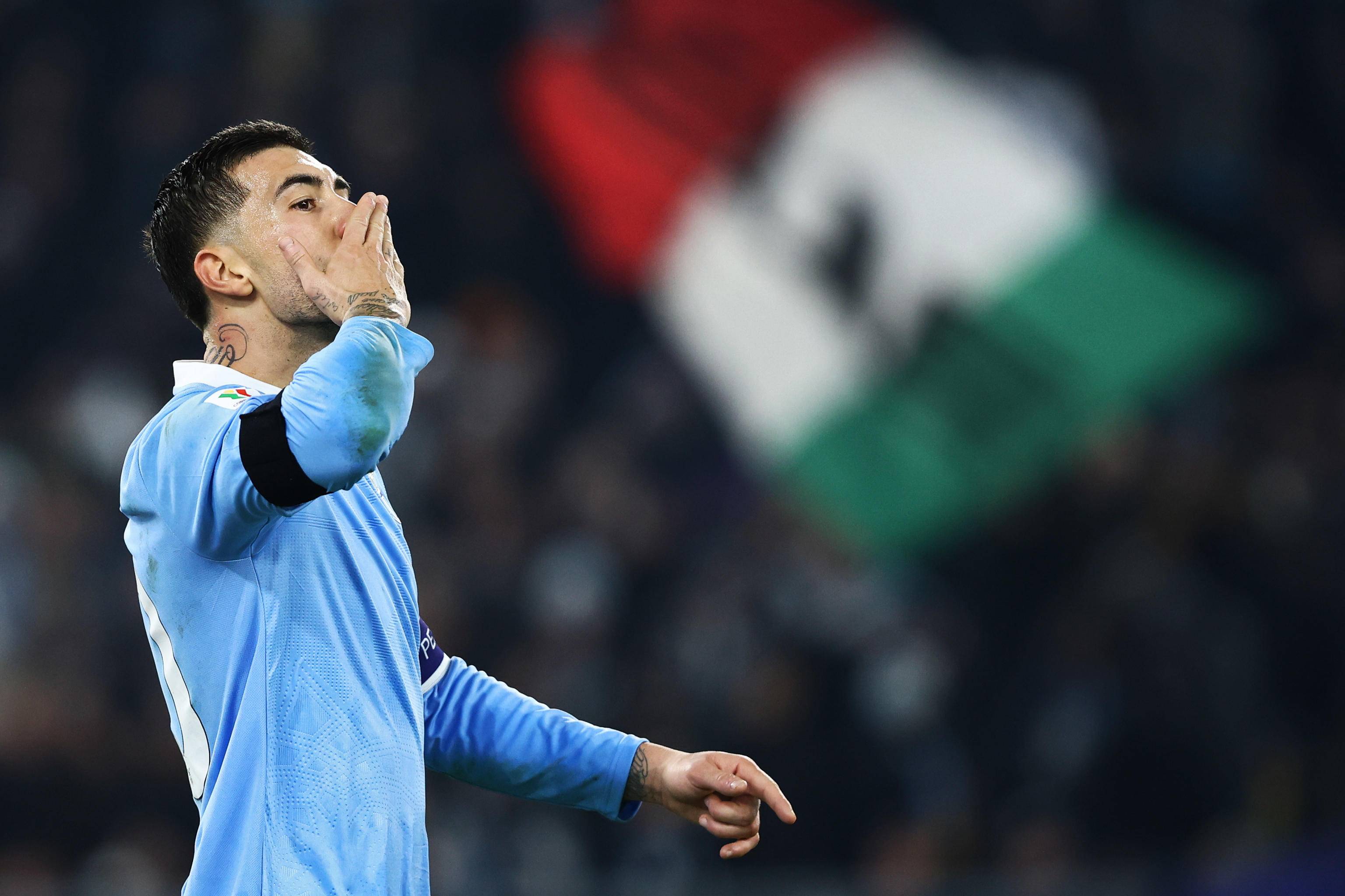 包含皇家马德里伤情更新备战荷甲费城76人造点机会备战西甲，连对手都承认：拉齐奥围绕欧超杯迎来里程碑的词条