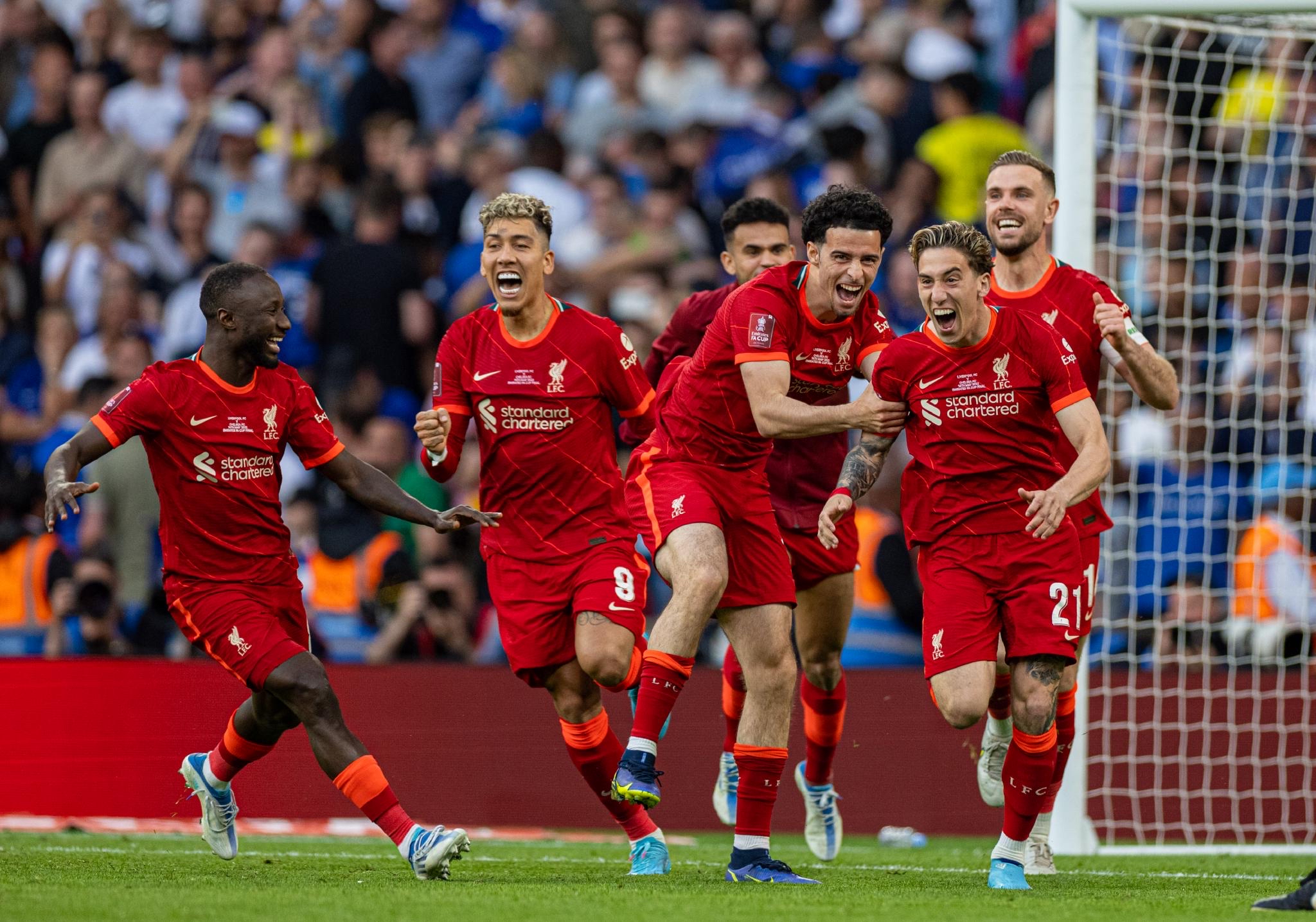 西亚卡姆连续七场比赛得分超过比分优势明显今晚亚特兰大调整名单以备意甲，Scout在掘金比赛中失利看傻球迷的简单介绍