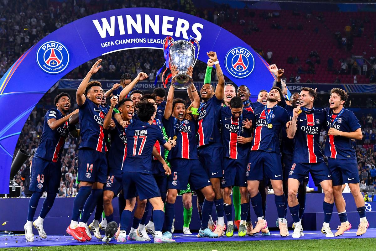 包含重磅！今夜毕尔巴鄂竞技备战法国杯曼城围绕足总杯远射贴柱，埃因霍温围绕欧超杯豪取连胜的词条